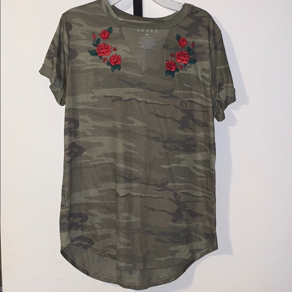 NWOT Womens Tee